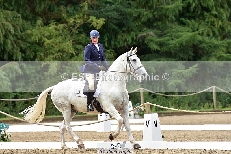 250719A-120310-05421 - 014-Debby.Appleby-Bit.Of.Bubbly