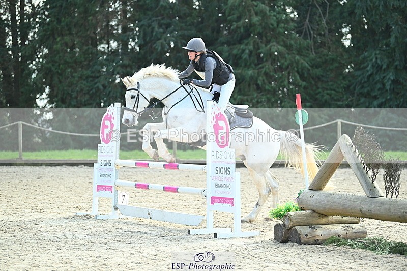 250309A-135438-01498 - Cls 03 90cm 13.50 to CW