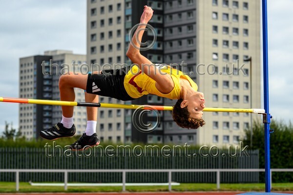 Age25SAT-914822 - Field Male