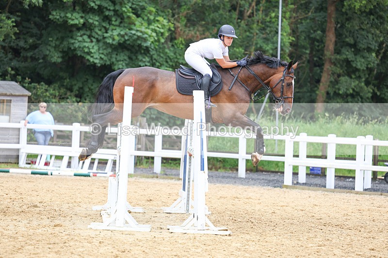 3E7A6346 - Class 8: Senior Newcomers/1.10m open