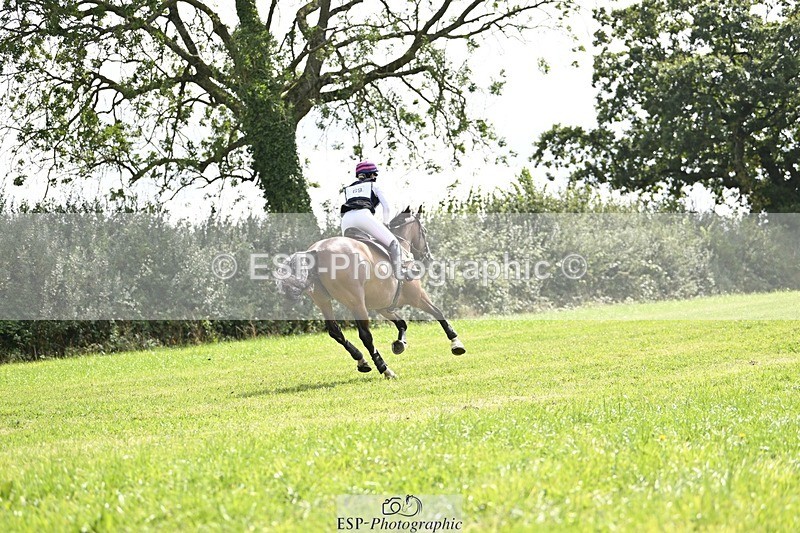 240831A-132954-02619 - 069-Darcey.Cutts-KATERINA