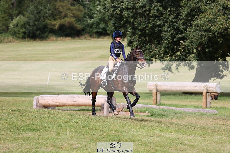 240825X-160844-36412 - 80cm XC 15.30 to 16.30