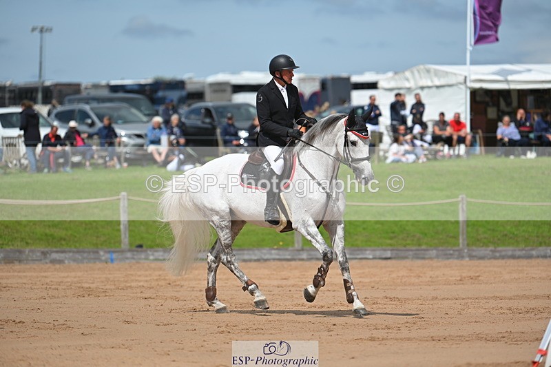 230721A-153334-07304 - Cls 10, 2 Star Big 1.45m Start to break