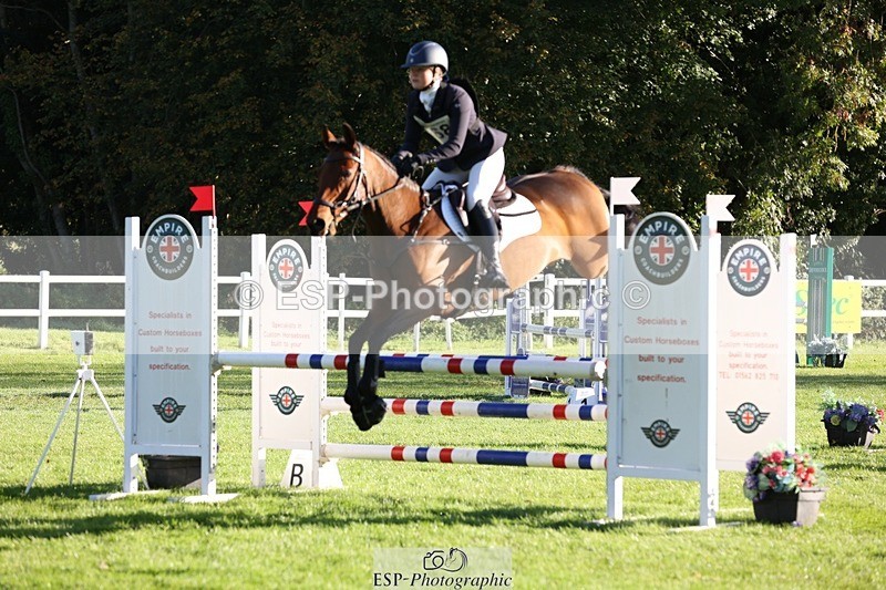 231022-095843-24238 - 668-BOWHAYLANDS.SKYFALL-Miya.Johns-TrotUp+SJ