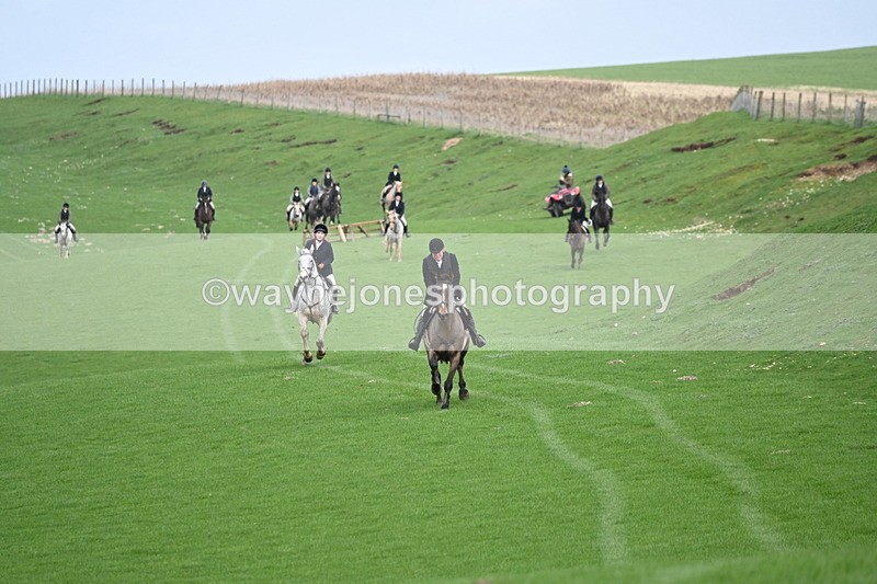 WJ6_9219 - Line Three