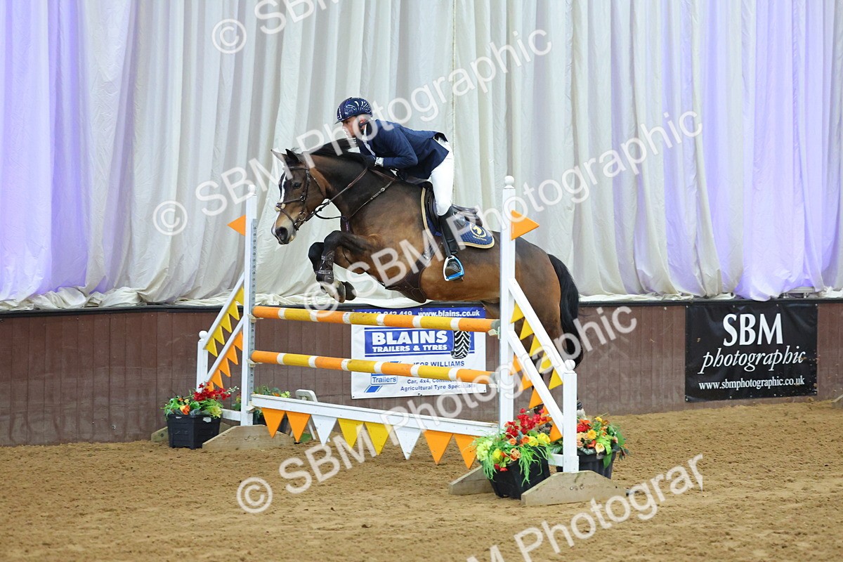 SBM_010558 - Class 23 - Senior Newcomers/ 1.10m Open - First Round (1.10m)