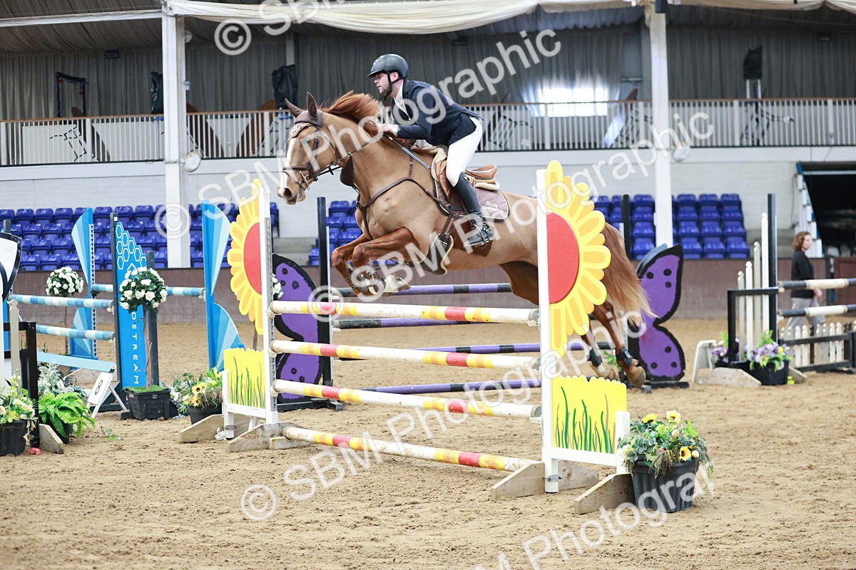 SBM_000573 - Class 4 - Senior Newcomers - 1.10m