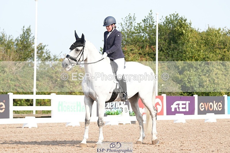 250817-093211-07560 - 122-Stacey.BlunnDiamond.Bobby