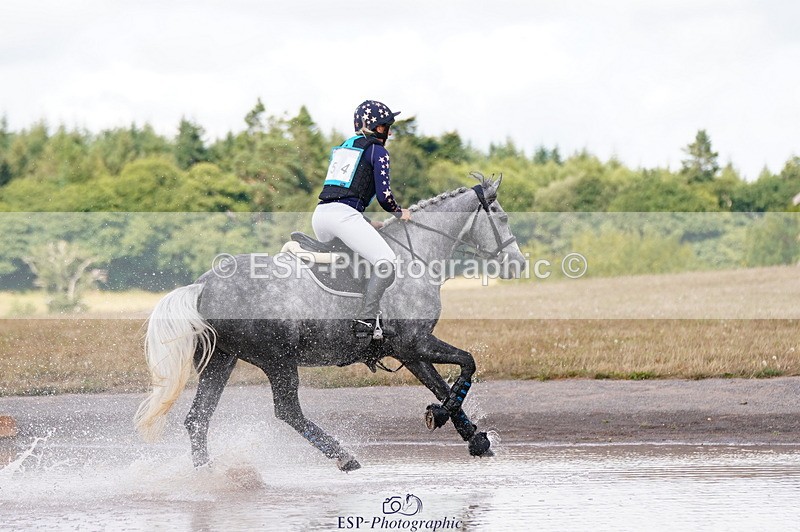 250803A-162132-17146 - Q-754-Leigh.Smallacombe-CRUISING.CARRA