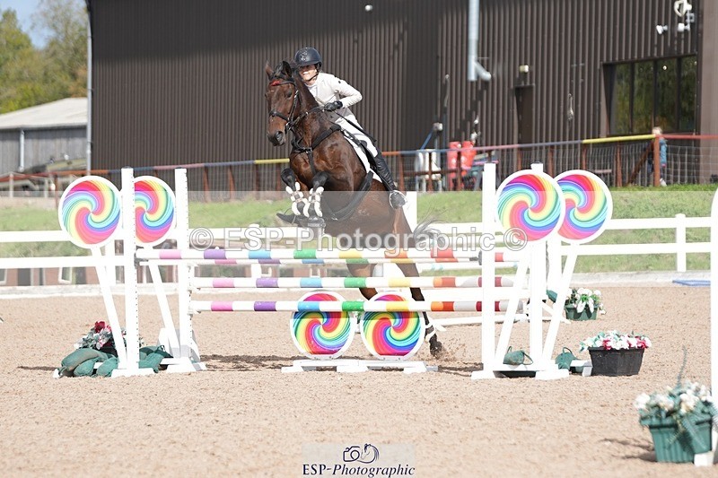 251005-132526-03523 - Cls 27 1.05m Amateur Qualifier