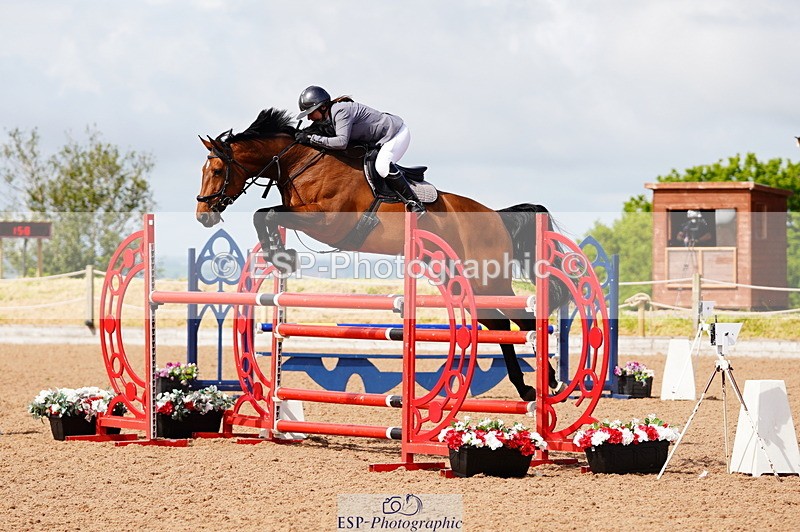 240526A-101416-07337 - Cls 25 National 1.30m Open