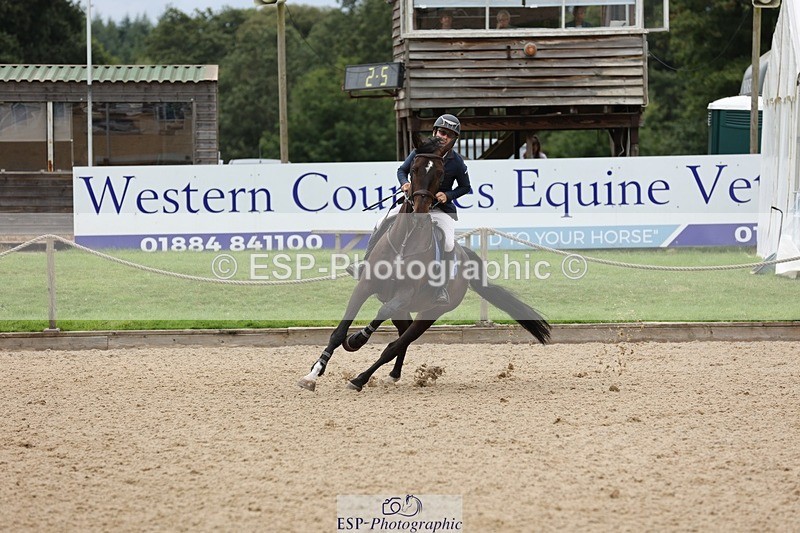 240817-140014-01652 - 05A Snr Newc