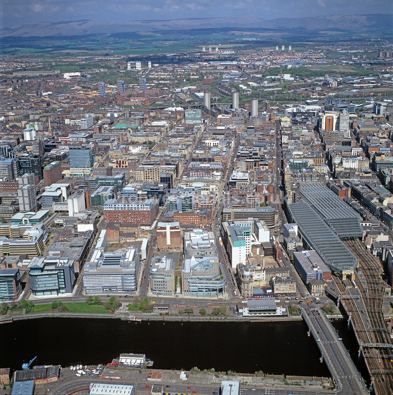 A00536B Broomielaw Glasgow City in 2004 - Settlements, infrastructure and attractions