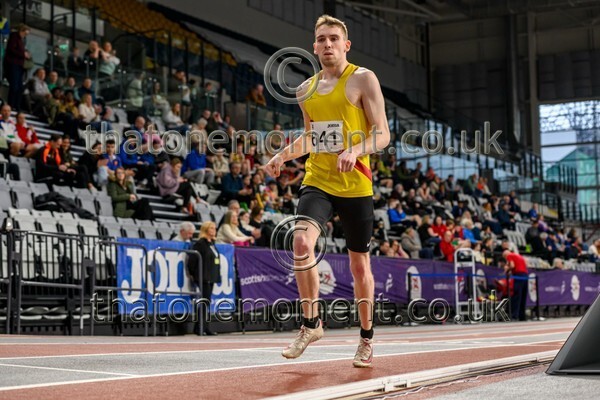 MastRelay26-917416 - Masters Set Three