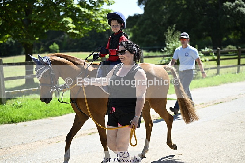 240728B-141717-00485 - Theo and Gemma's Groups Indoor