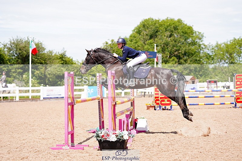 240629A-122940-05353 - Cls 18 Newcomers and 1m Open