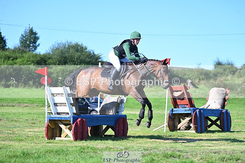 240811A-170611-07105 - 410-