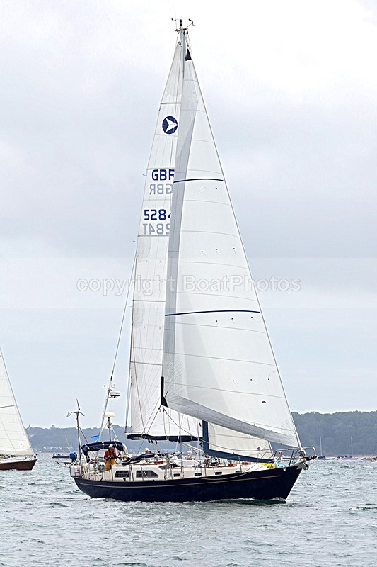 210703 LONGBOW OF ITCHEN GBR5284T 5T7A0365 - ROUND THE ISLAND RACE 2021