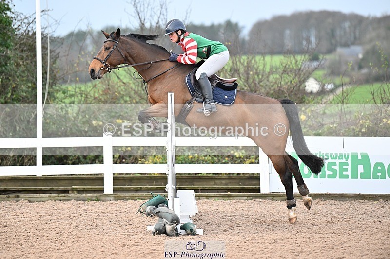 241206-130836-00918 - Cls 5 Newcomers and 1.10m Open