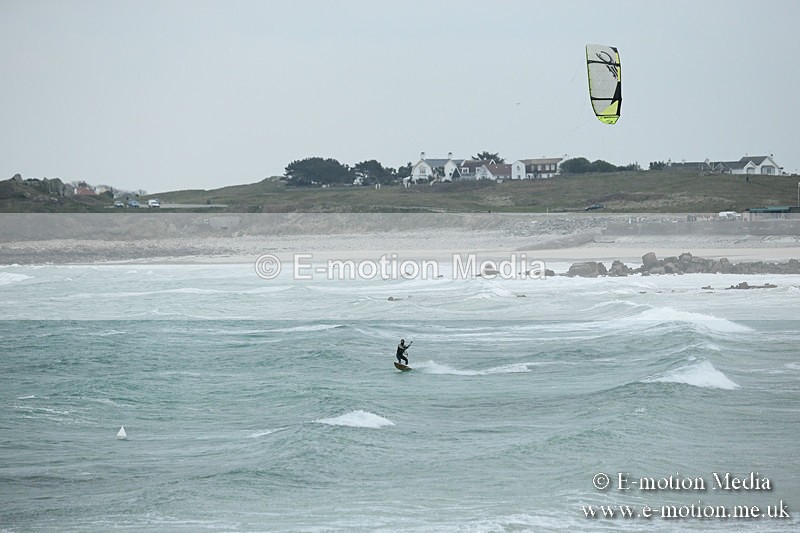KS 030413-4 - Kite Surfing