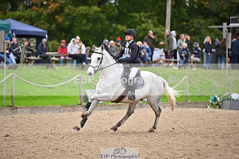 251026A-161405-26684 - F-476-Romellie.Brown