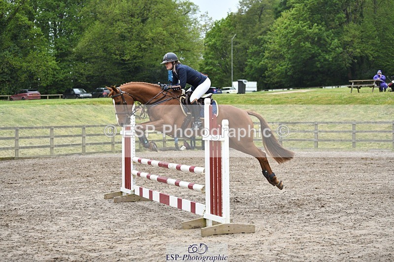 230512-094540-00387 - Cls 10 Snr 85cm Schooling
