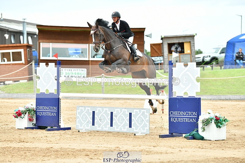 230720A-150008-03653 - Cls 9, 2 Star Big 1.40m Start to break