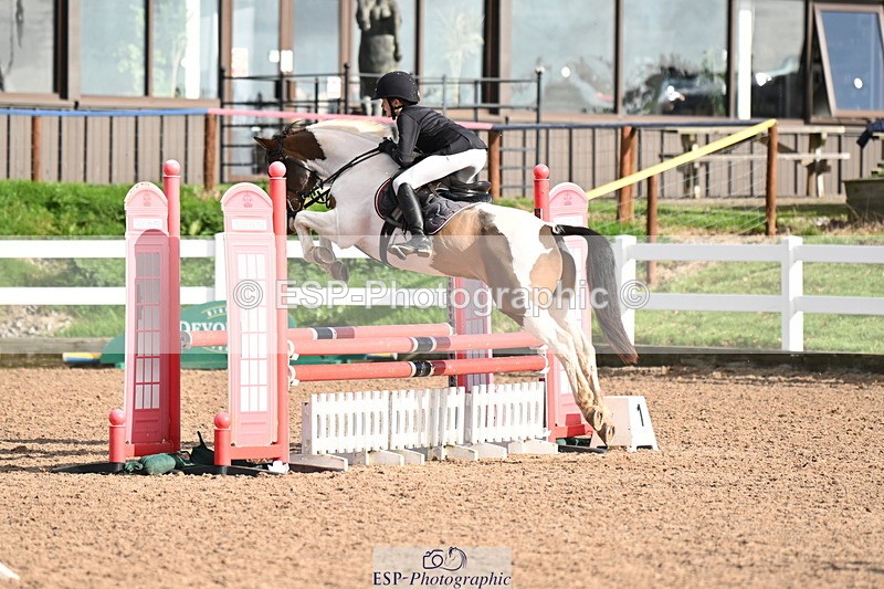 241026A-113838-00740 - SAT Cls 8 Pony Discovery and 90cm Open