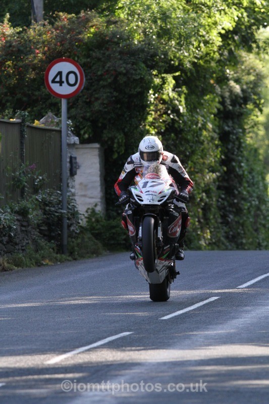 Dan Kneen Kawasaki / Cookstown B.E.Racing - Friday Practice - Solos