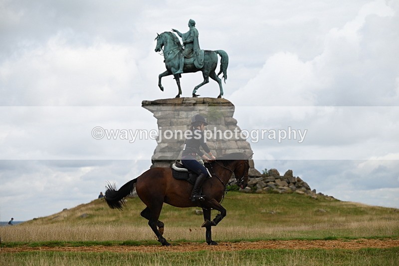 DSC_4252 - Time at Statue 09:50 to 11:09