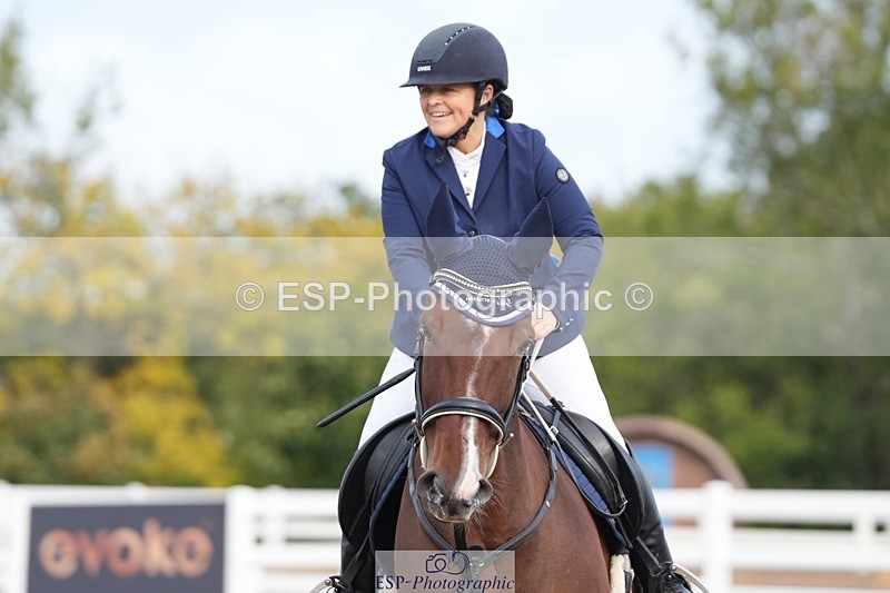 251005-100444-02453 - Cls 22 British Novice and 90cm