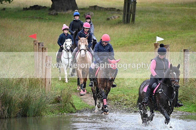 WJ7_9258 - Time at Water 11:53 to 12:23