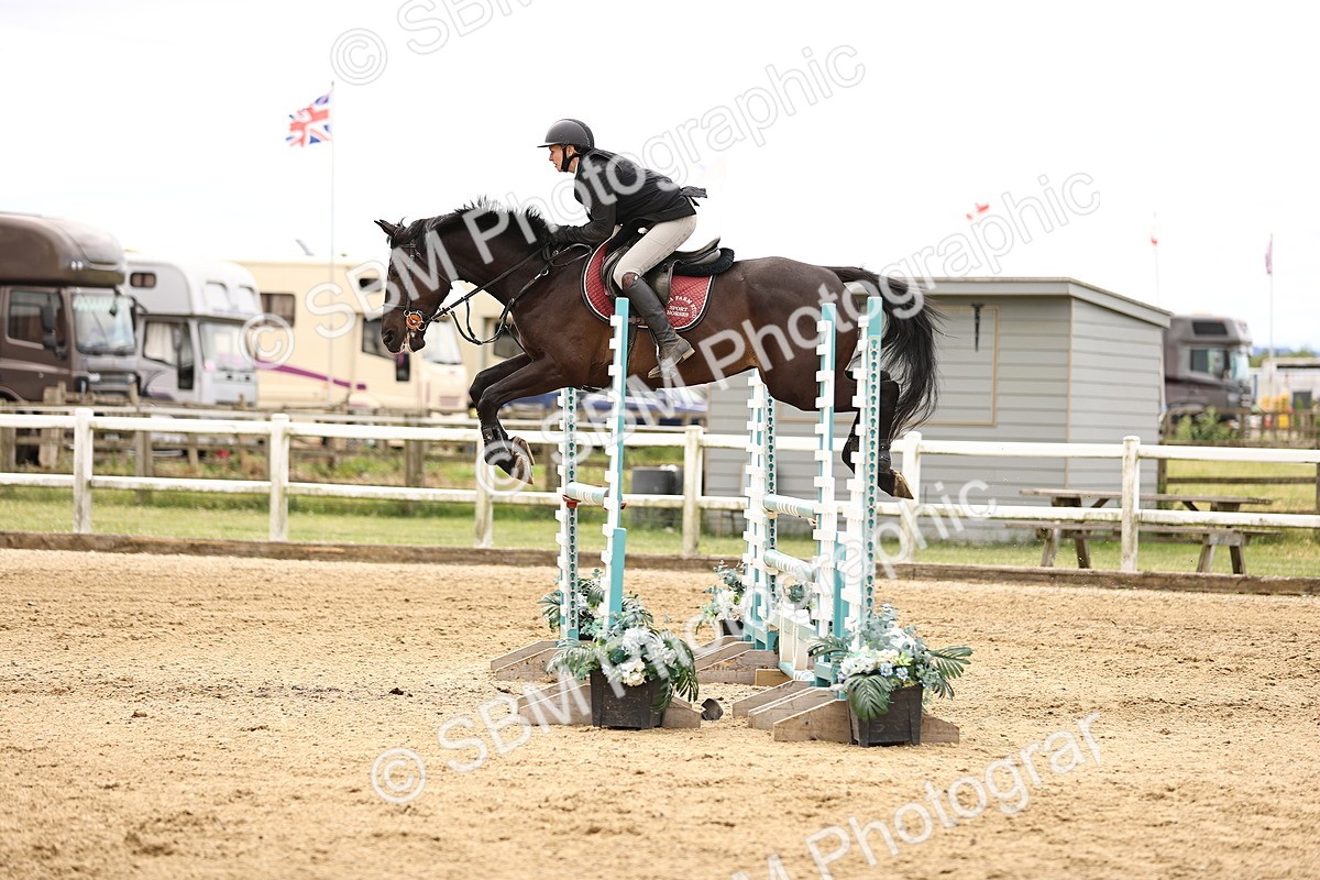SBM_003348 - Class 21 - Senior Newcomers - 1.10m
