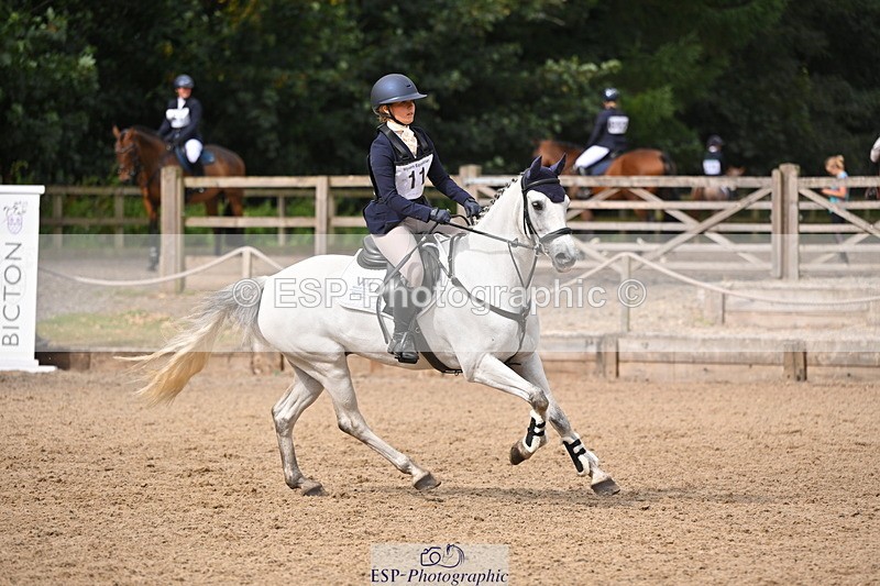 250802A-100757-00408 - A-011-Milly.Meza-Bradford-HAZELROCK.SYMPHONY