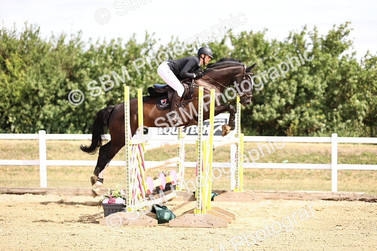 SBM_009778 - Class 8 - Senior Newcomers - 1.10  Open