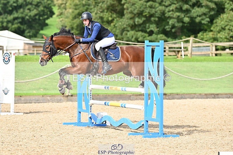 230930-120203-00448 - Cls 4 Pony Newcomers & 1m Open