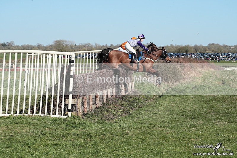 PtP 210326 533 - VWH Cirencester Races 21/03/26