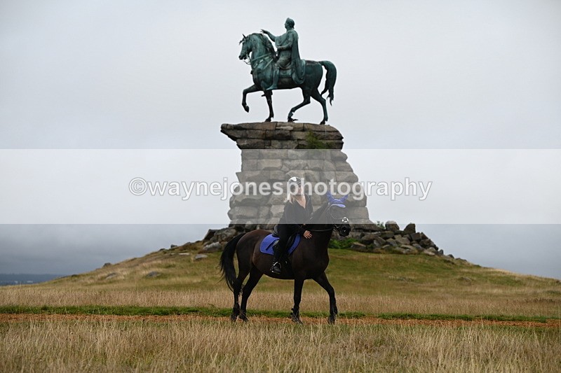 DSC_2200 - Time at Statue 12:13 to 12:32