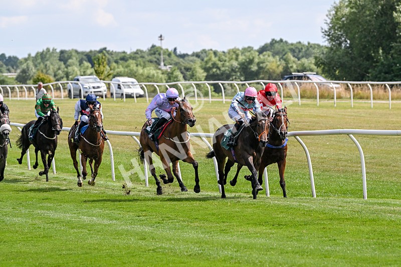 160725-Race 2-Shetakesthegold-8829 - Race 2