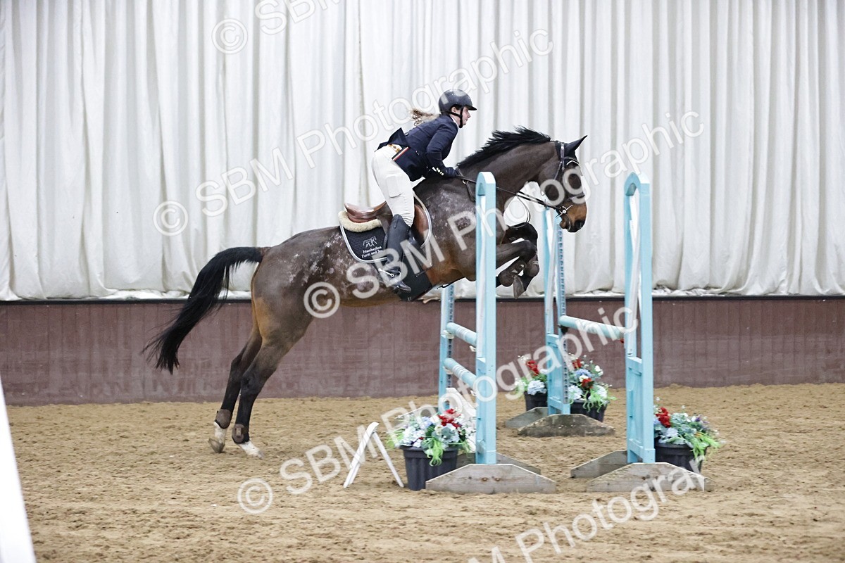 SBM_001132 - Class 4 - Senior Newcomers/ 1.10m Open
