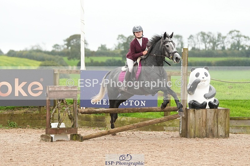 250920-153602-01474 - Cls 21 Pony Intro 80cm Derby