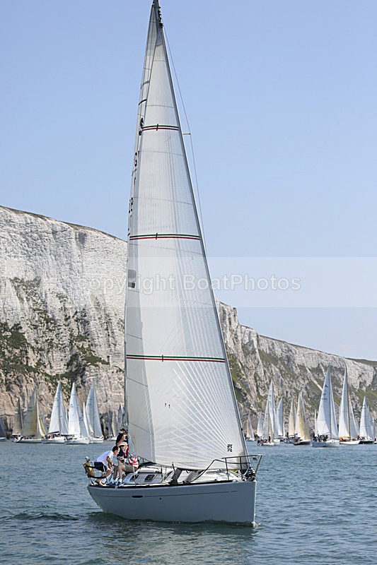 140621 FIRST 33.7 AS27A1210 - ROUND THE ISLAND - 21st June 2014