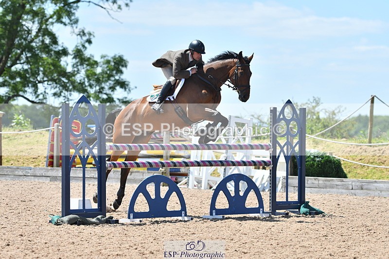 240609A-124503-05332 - Cls 18 Snr Newcomers and 1.10m Open