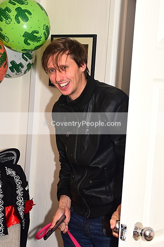 LEE-047 - Lee's 30th