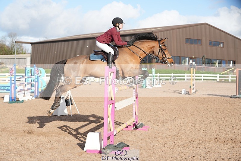 251108-131241-02668 - Cls 13 Foxhunter and 1.20m Open