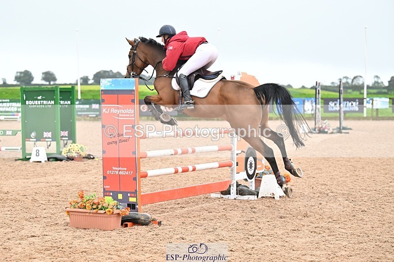 251003-113510-00494 - Cls 2 Newcomers and 1.10m