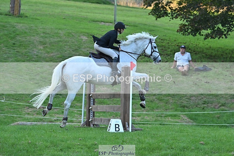 230909-184413-08097 - Cls 14 Snr 1m Derby