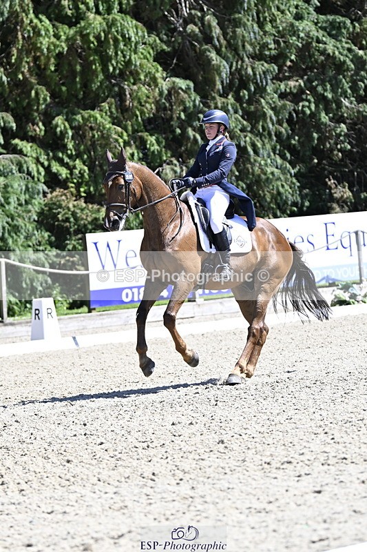 250522A-150509-03776 - D-402-Isabelle.Cook-CYMOON.F.Z