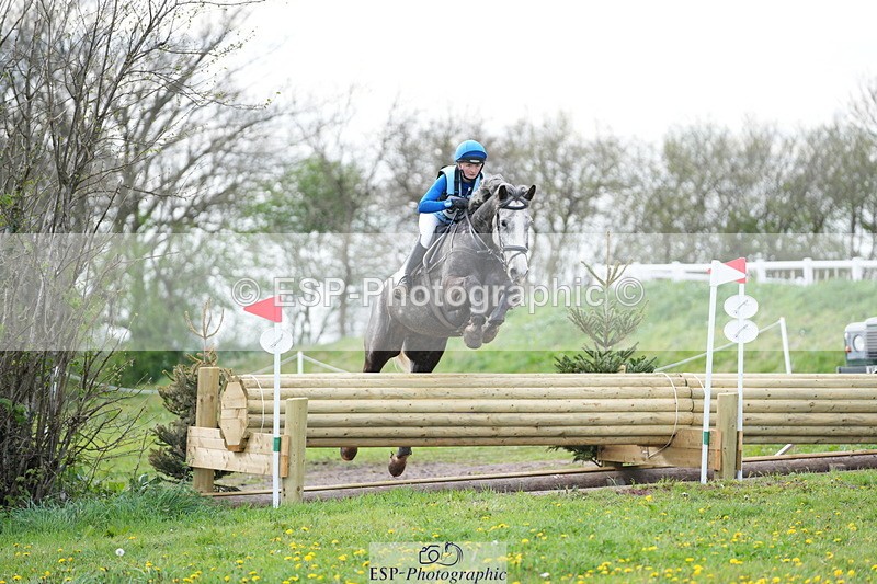 250419-174341-14358 - 907-Ellie.Barnard-DIAMOND.LUX.A.CLOVER