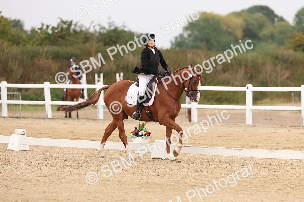 SBM_01430 - Class 9 - Novice 27 Champs